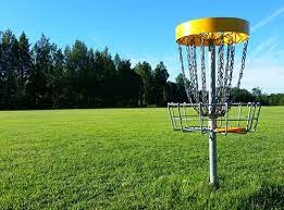 From Frisbees to Fairways: Exploring the Evolution of Disc Golfing